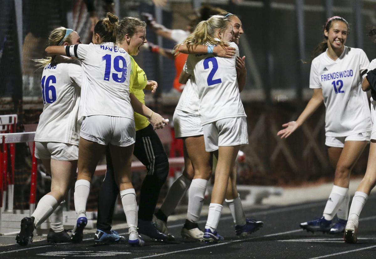 Friendswood outlasts PN-G in PKs for 3rd-round win