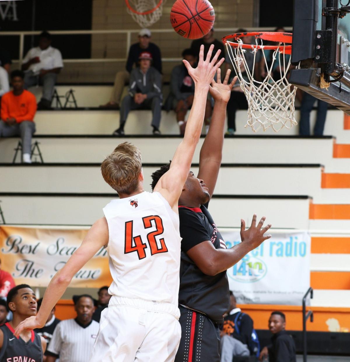 Defending Class 7A champ McGill-Toolen slips past Spanish Fort in overtime