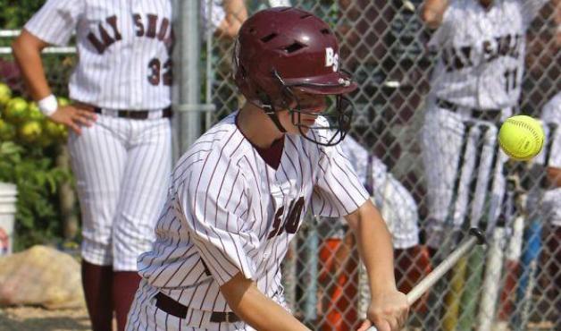 Bay Shore's Courtney Syrett, Michelle DeVito should give East Islip softball fits