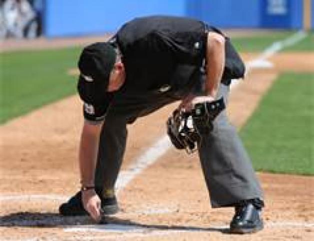 UMPIRE NEEDED FOR 2014 SEASON