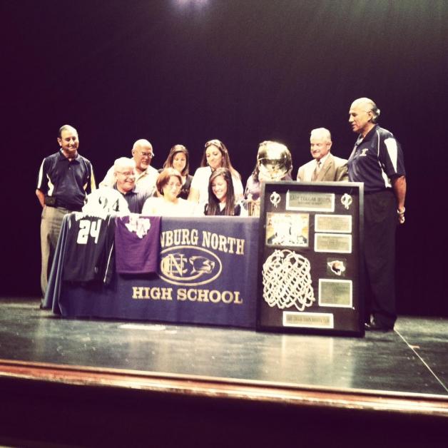 Vicky Pena Signs with Stephen F. Austin!!